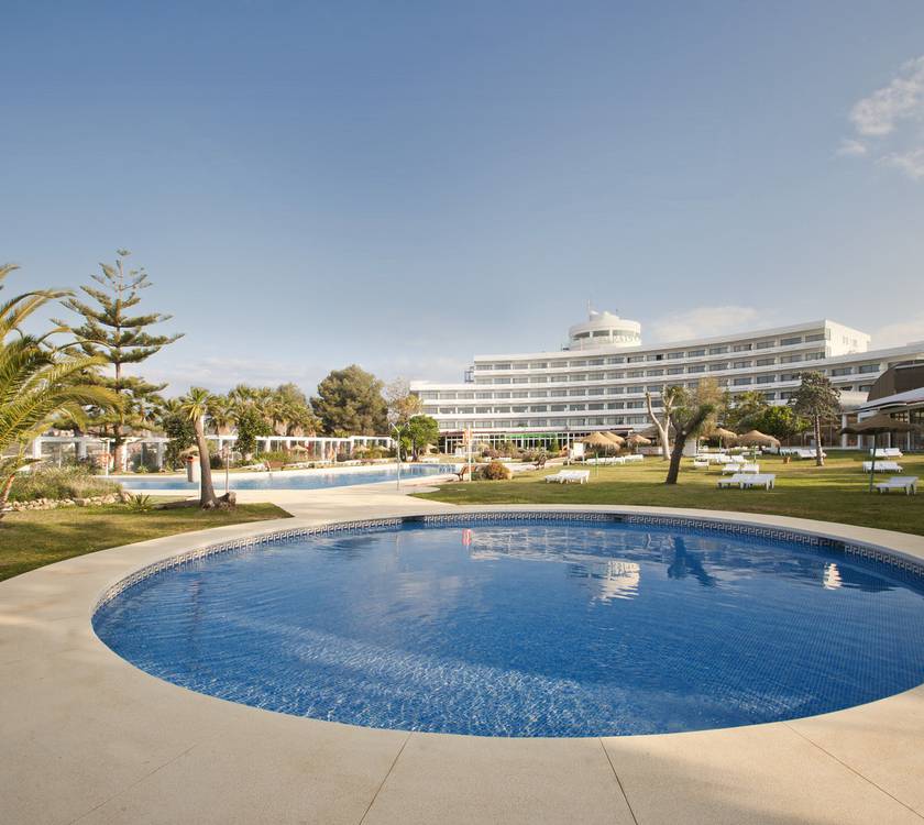 Piscina Hotel TRH Paraíso Estepona